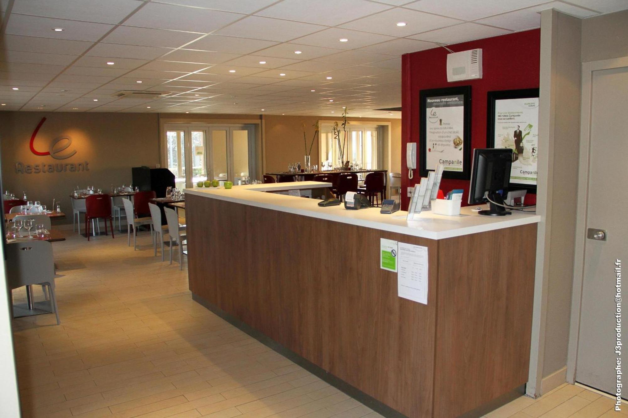 Hotel Campanile Lyon Sud Feyzin Esterno foto